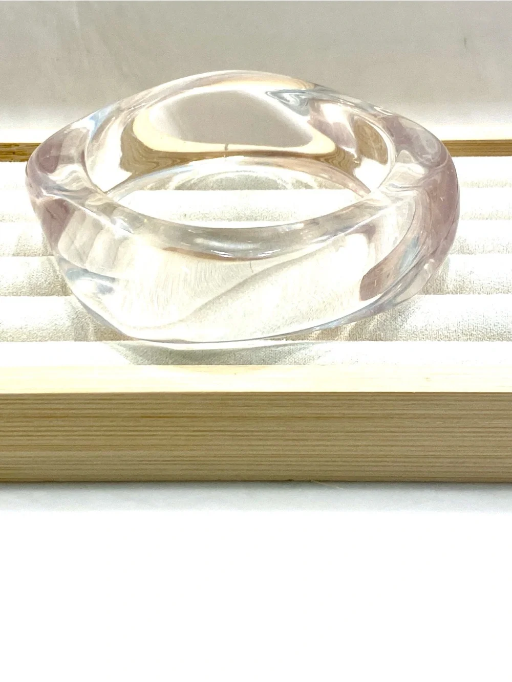 N/A elegant clear